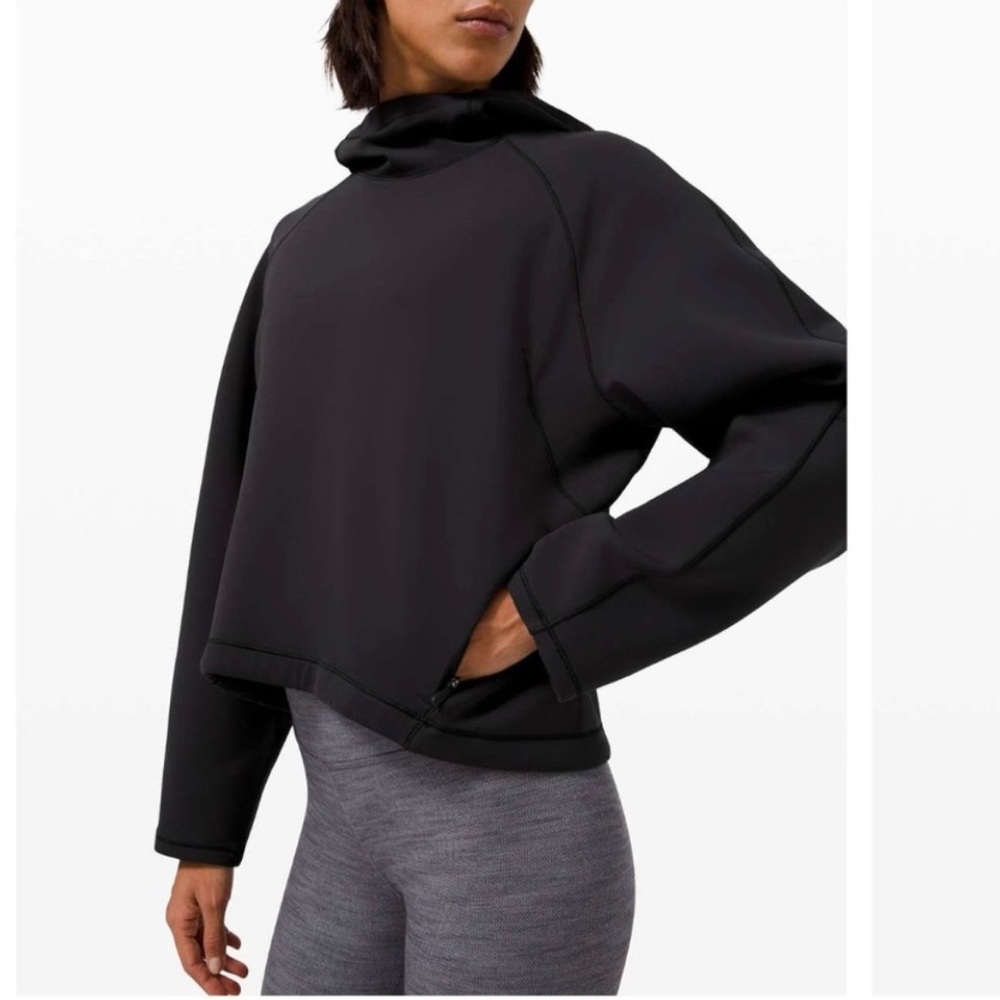 lululemon Air Wrap